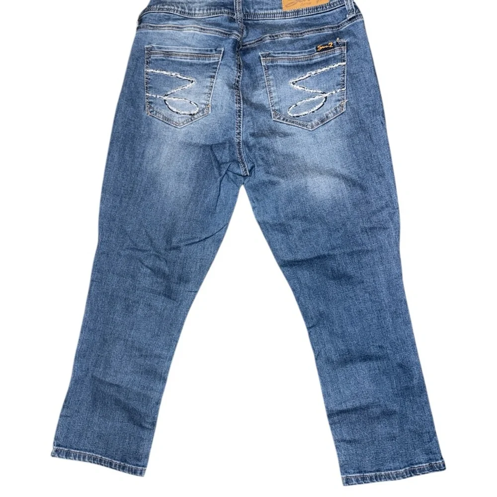 Seven7 Women's Blue Distressed Capri Jeans - Picture 4 of 4